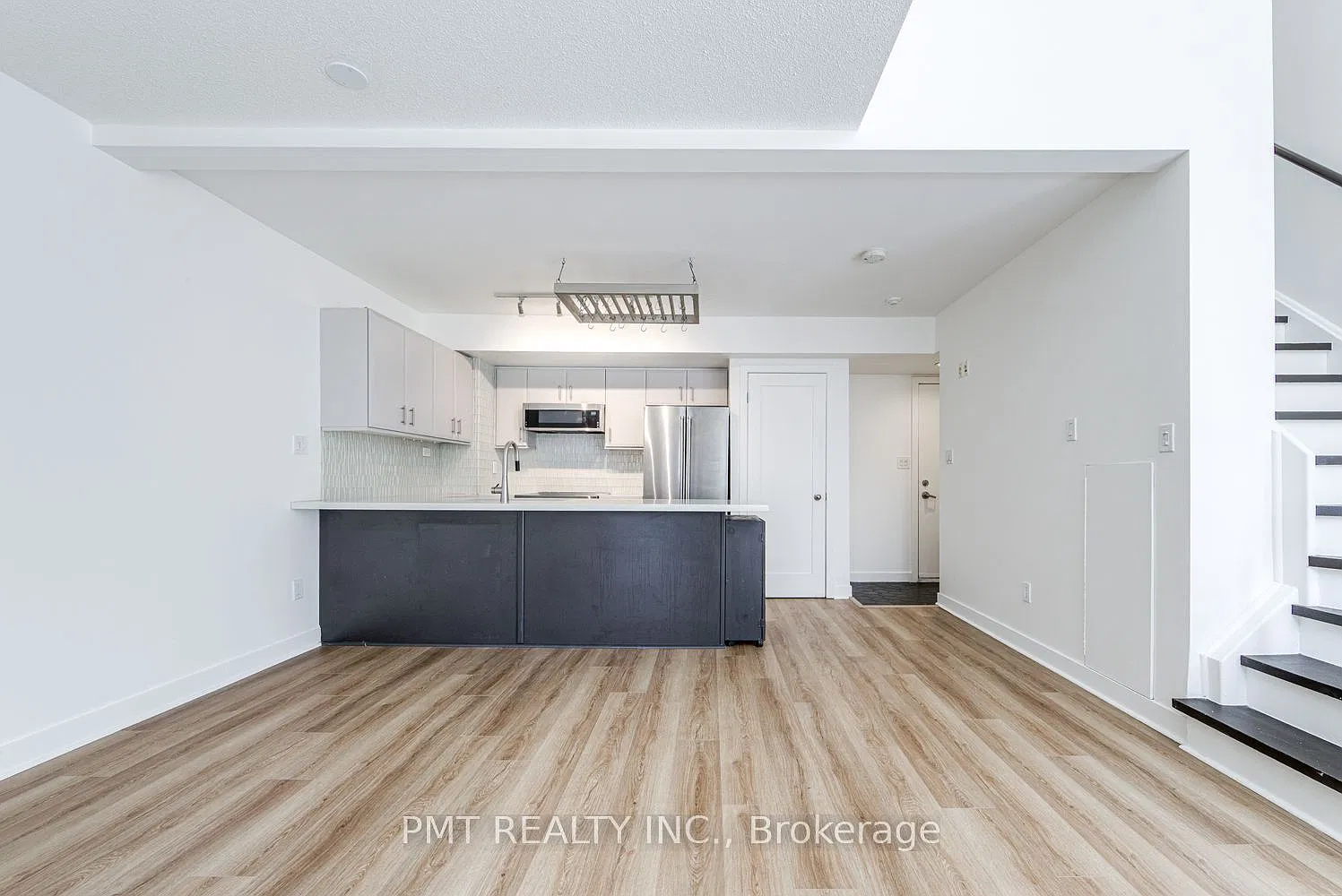 2 bed, $2,950 — Photo 4