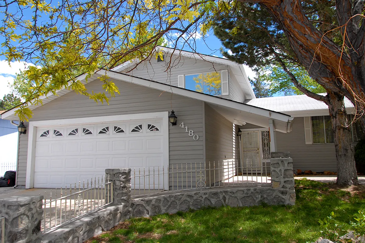 4180 Bismarck Dr photo 1