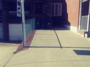 6708 Exeter St, Flushing, NY 11375