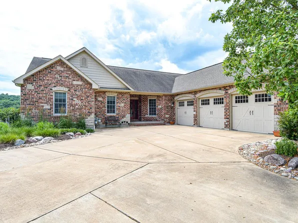 2121 Andrea Rd, Festus, MO 63028