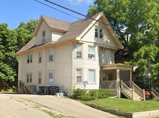 1020 E Johnson St APT 1, Madison, WI 53703