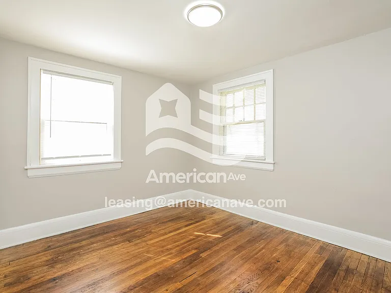 1884469_014_bedroom_12693993.jpg