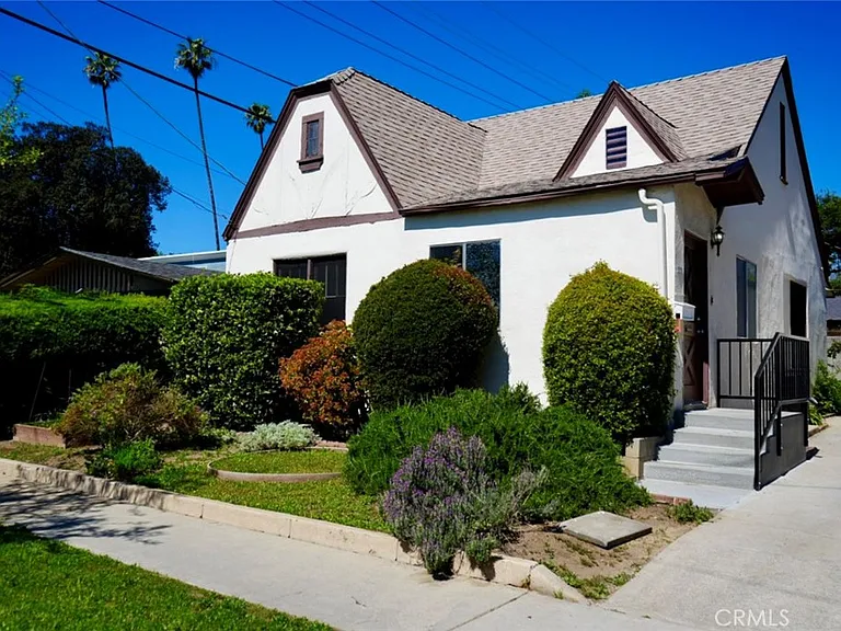 2117 Verde St — Photo 2