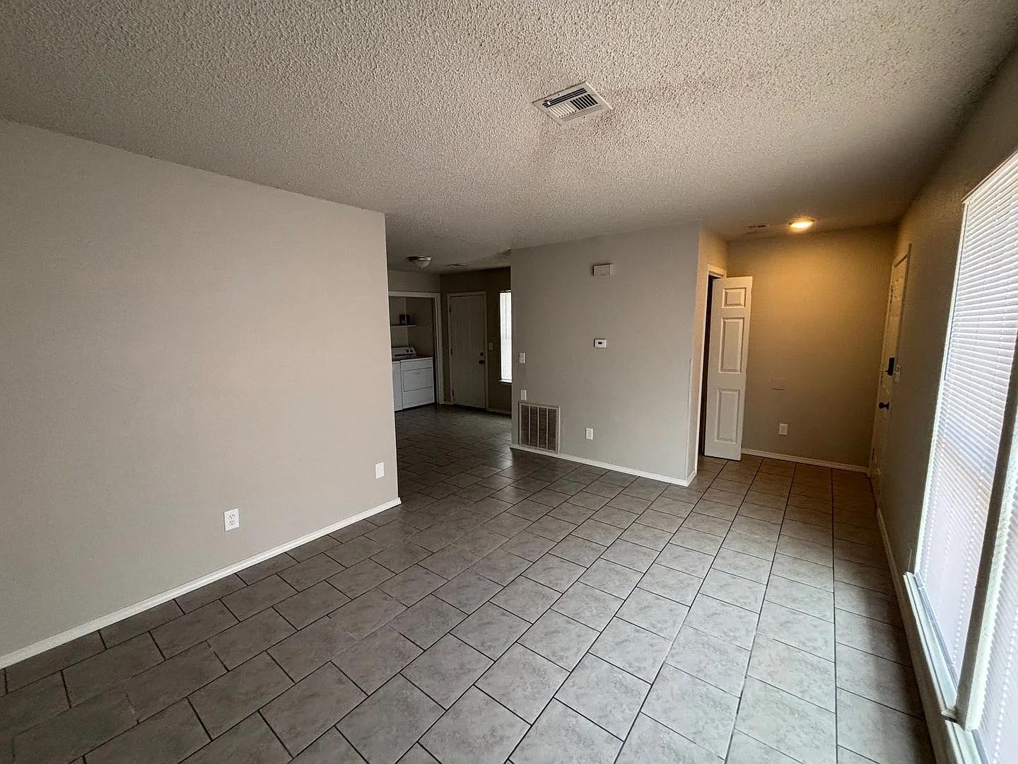 **Beautiful Deplex Available 09/28/2026** — Photo 1