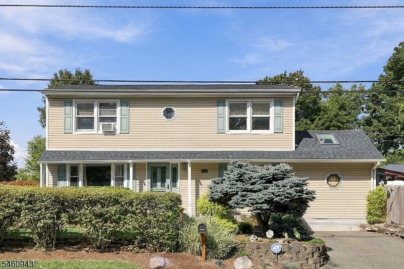 1st image of 537 Wills Rd