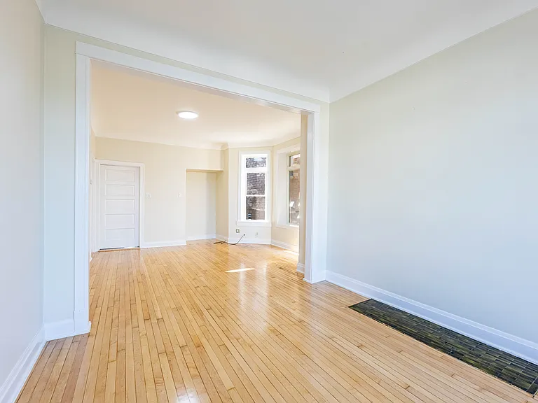 2137 N Western Ave #2F — Photo 7