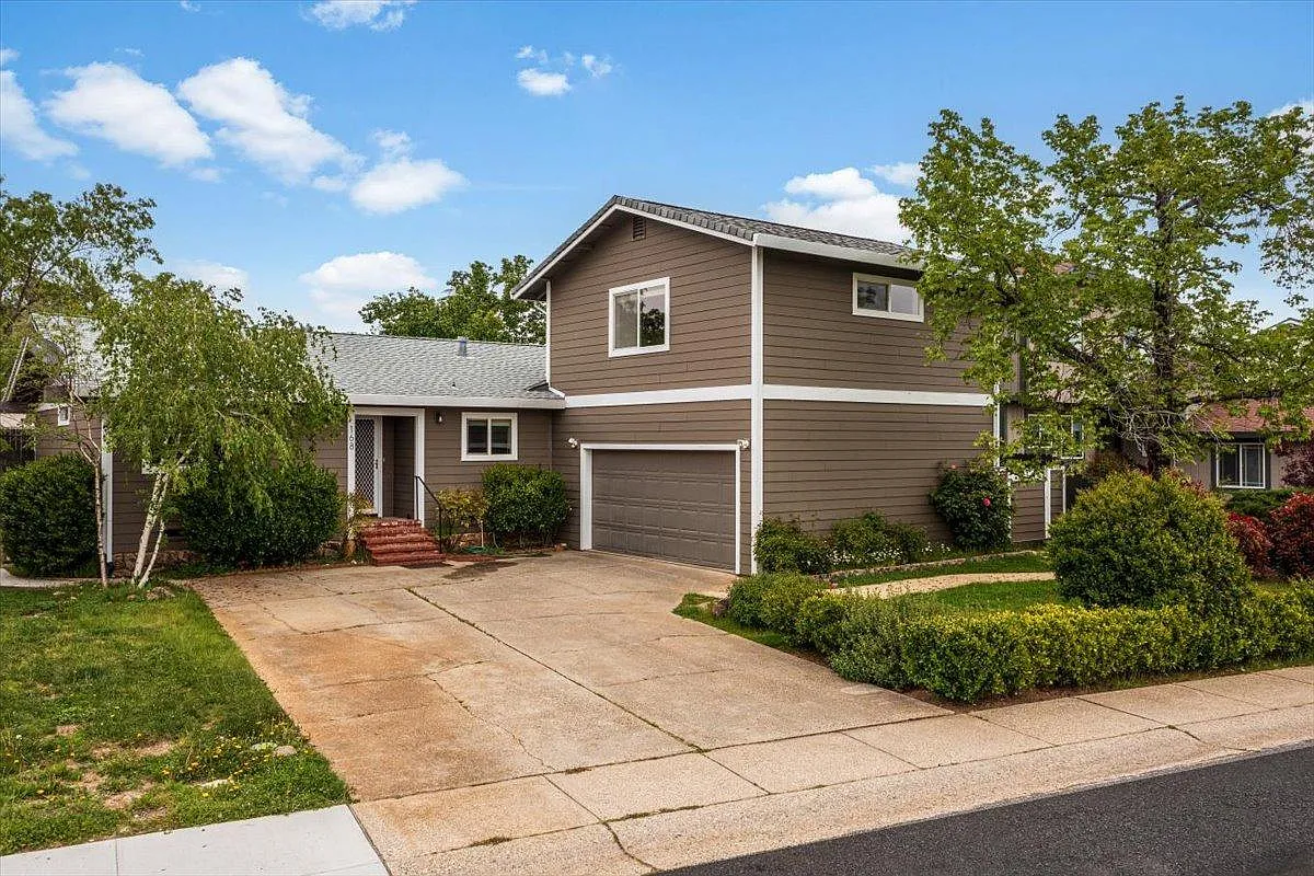 168 Arcadia Dr photo 1