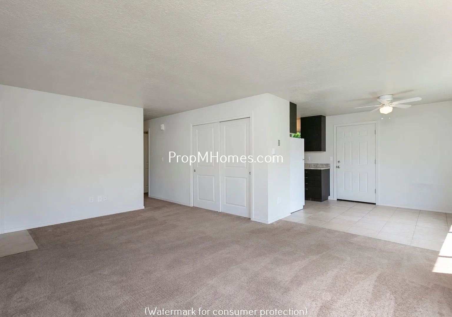Two Bedroom Apartment with Private Patio in Glenfair Neighborhood! — Photo 3