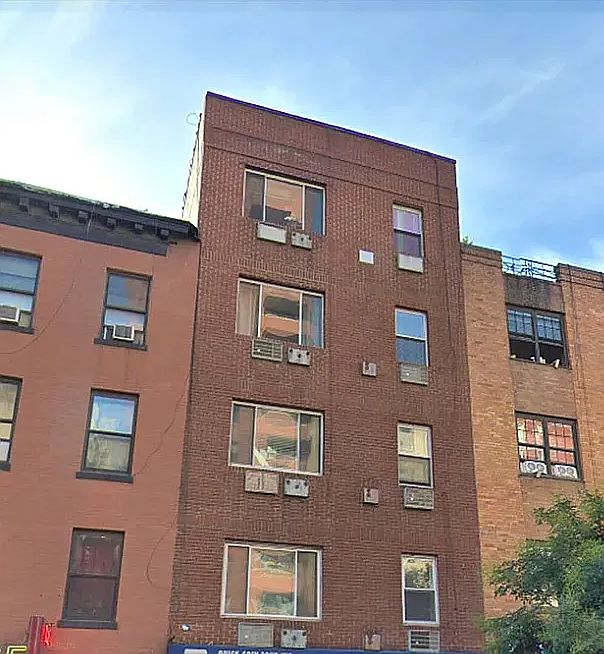 2nd image of 178 7th Ave APT C1