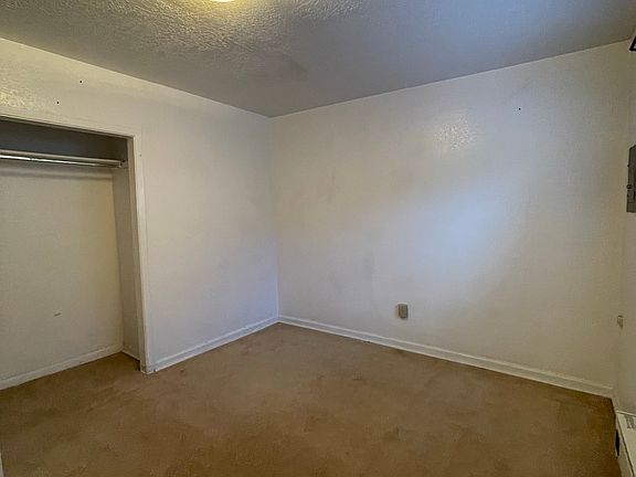 3rd image of 618 Jefferson St NE APT D