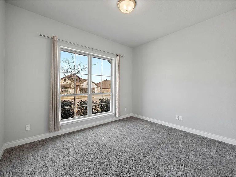 169 Belford St — Photo 21
