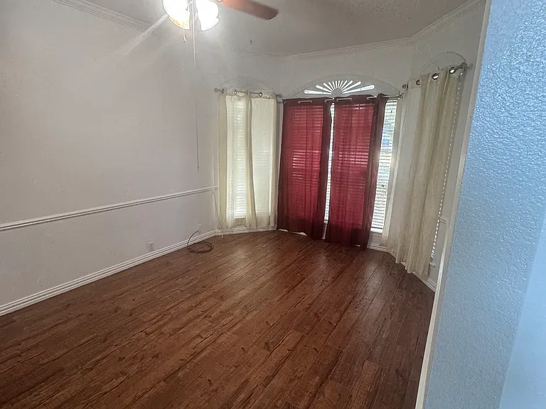 115 Pinion Dr — Photo 5