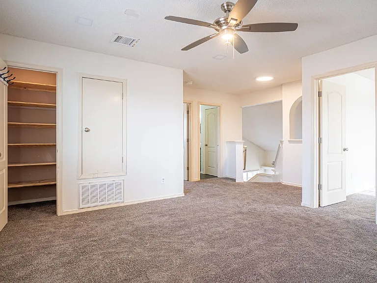 7041 Falling Leaf Cir — Photo 15