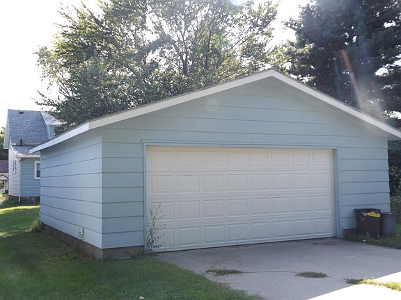 2nd image of 1128 Garfield Ave