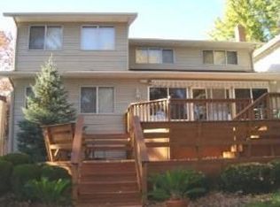 1928 Manhattan Blvd, Wahpeton, IA 51360