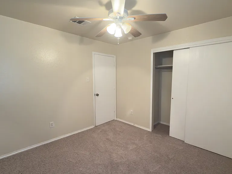 4105 Kings Canyon Dr — Photo 16