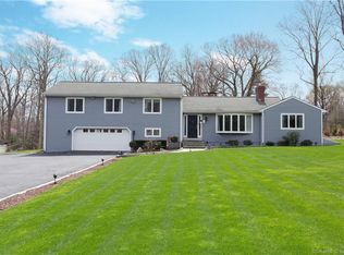 71 White Birch Rd, New Canaan, CT 06840