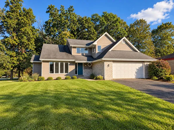 1384 Brandywine Rd, Crown Point, IN 46307