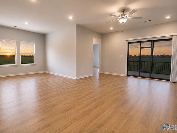 5th image of 143 Sager Cir