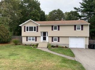 11 Chandler Dr, Coventry, RI 02816