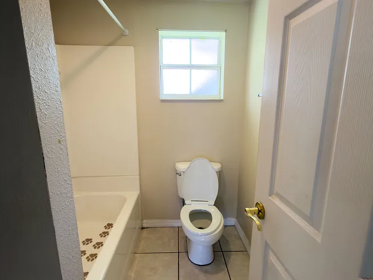 519 Lafayette St — Photo 17
