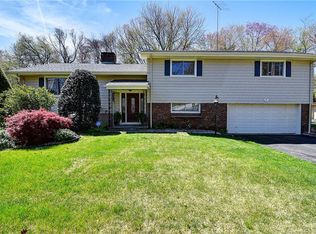 335 Oak Ridge Rd, Stratford, CT 06614