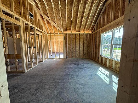 3rd image of 4535 Easy St