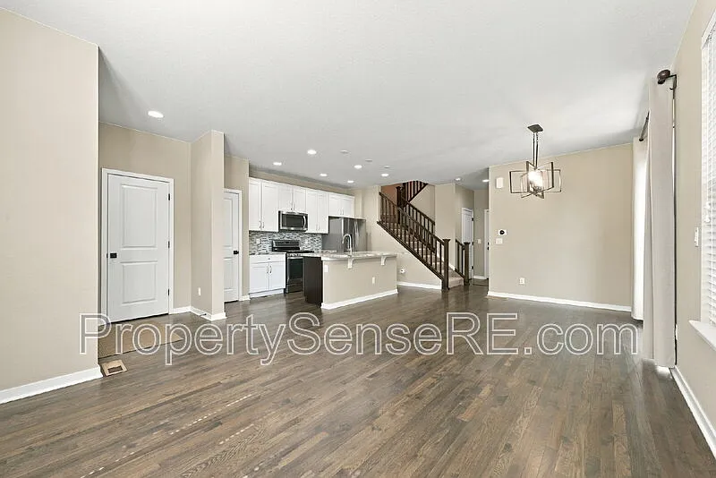 3 bed, 2.5 bath, 1514 sqft, $2,900 — Photo 2