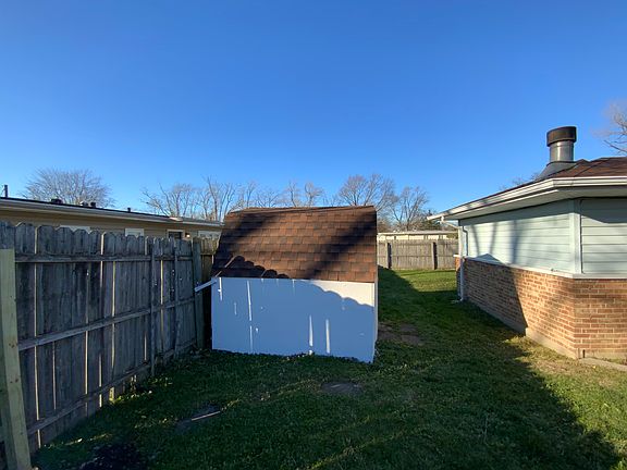 4th image of 448 Shabbona Dr