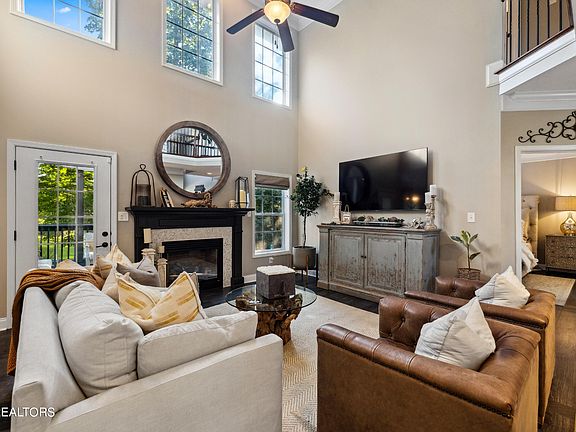 5th image of 8428 Harbor Cove Dr