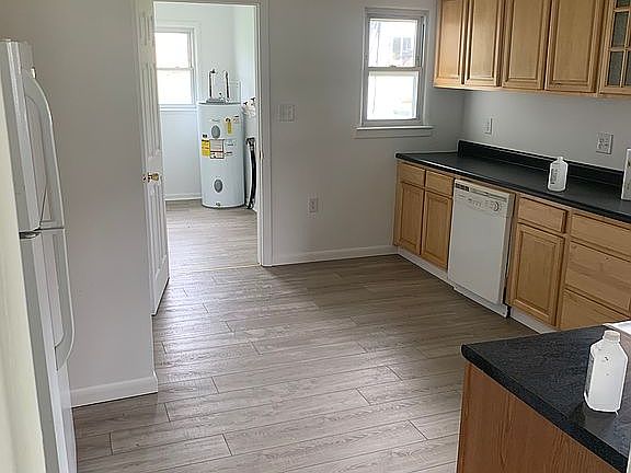 4th image of 2524 Penix St #Ww