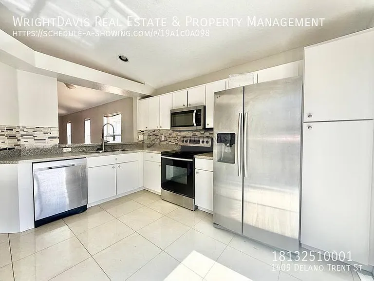 1409 Delano Trent St — Photo 9