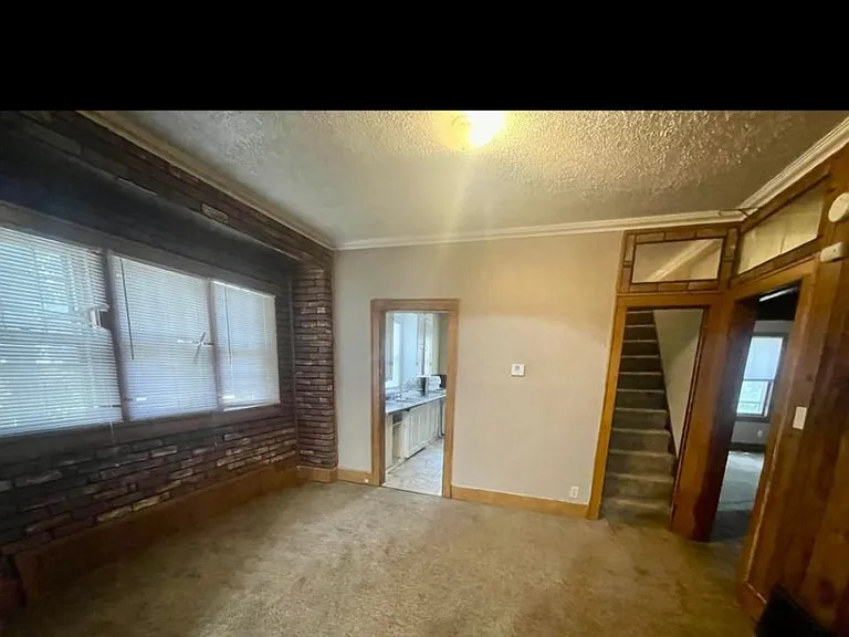 2853 Titus Ave — Photo 16