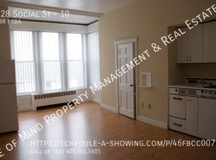 128 Social St APT 10, Woonsocket, RI 02895