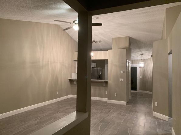 112 Reserve Cir APT 208