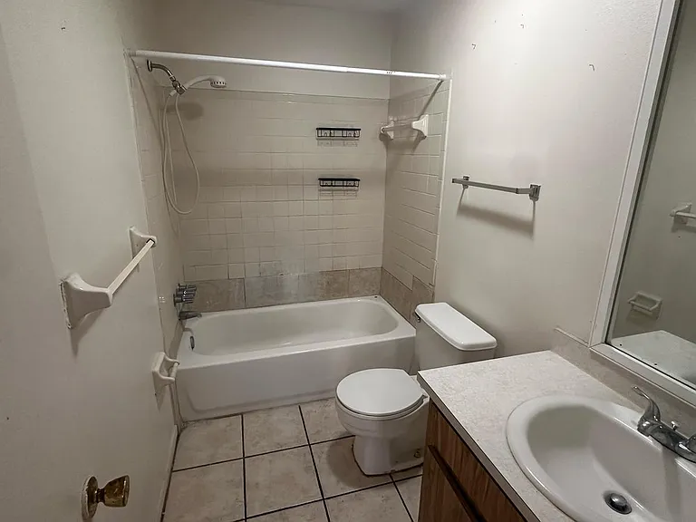 995 N Berkley Rd #6 — Photo 8