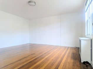 21518 46th Ave #1, Bayside, NY 11361
