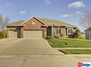 15938 Mary St, Omaha, NE 68116