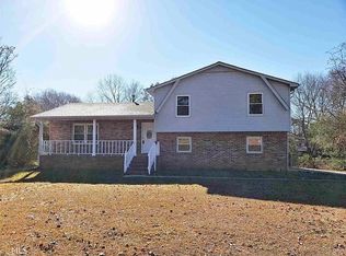 2056 Ocee Dr, Riverdale, GA 30296