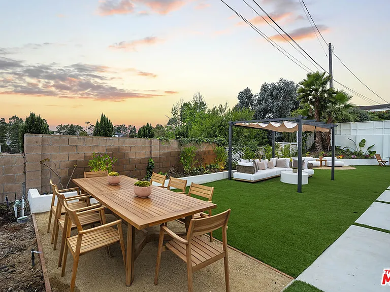 4600 Don Quixote Dr — Photo 60