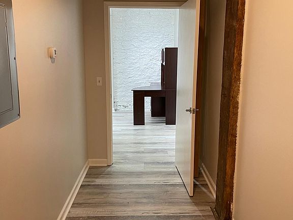 4th image of 535 S Upper St #118