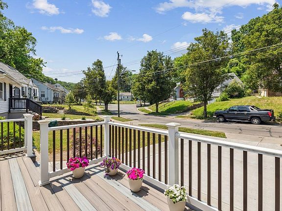 3rd image of 1814 Ashbrook Dr