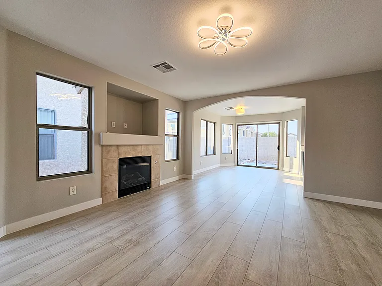 9664 Brooks Lake Ave — Photo 4