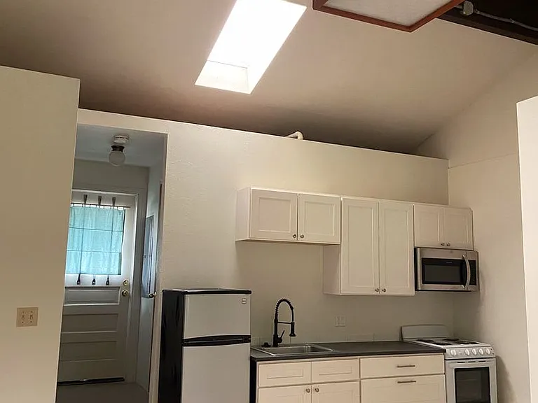 5543 SE Gill St — Photo 10
