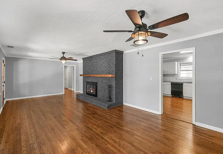 626 Grayson Pkwy — Photo 2