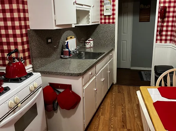 83-77 Woodhaven Boulevard image 4 of 11