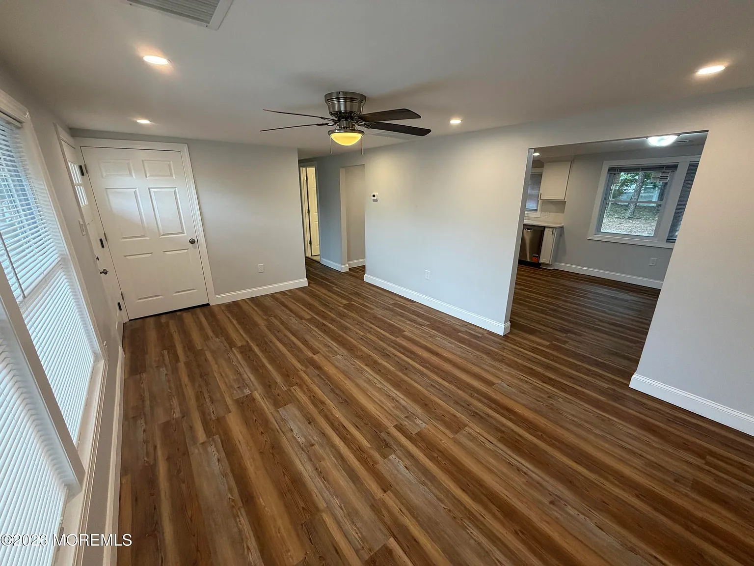 3 bed, 1.5 bath, 996 sqft, $3,100 — Photo 4