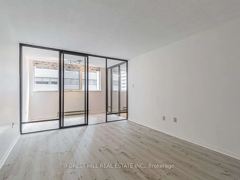 360 Bloor St E #910 — Photo 15