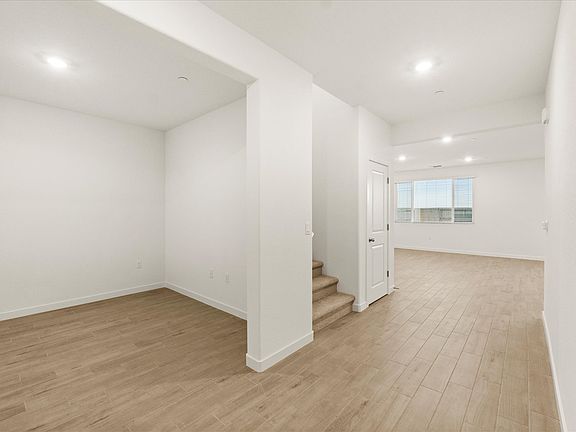 Flex Space and Entry