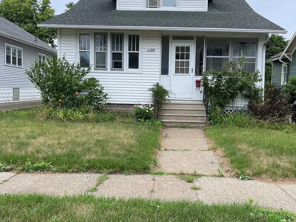 1129 1/2 Pennoyer Ct